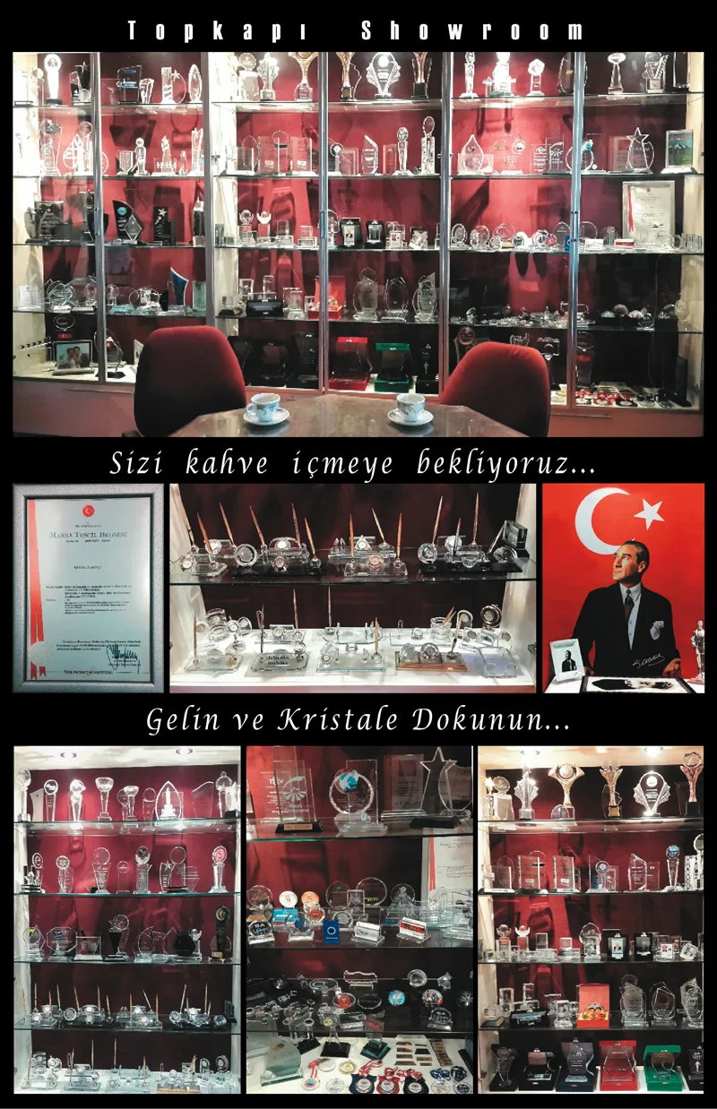 Topkapı Showroom — kristal ödül ve plaket vitrinleri; sizi kahve içmeye bekliyoruz