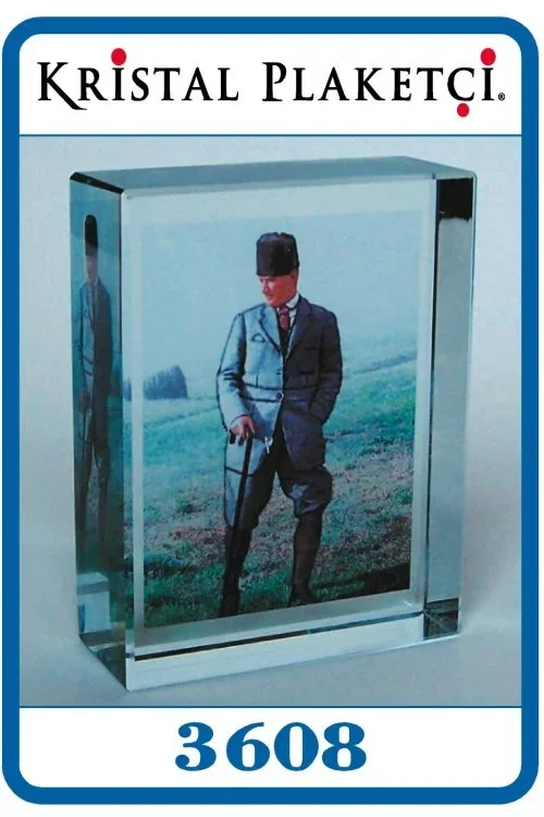 Kristal Küp Renkli Atatürk – 3608 (2x7x7cm) – Kod 3608 | kristal plaket
