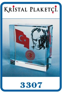Kristal-kup-atatürk-bayraklı